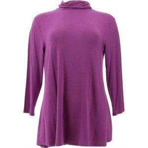 Women's Lightweight 3/4 Sleeve Turtleneck